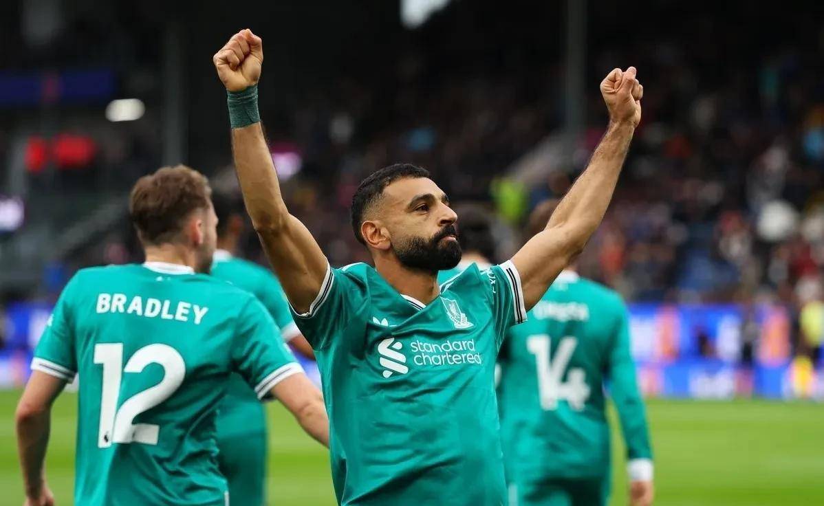 瓦伦西亚横扫AC米兰，萨拉赫关键制胜的简单介绍