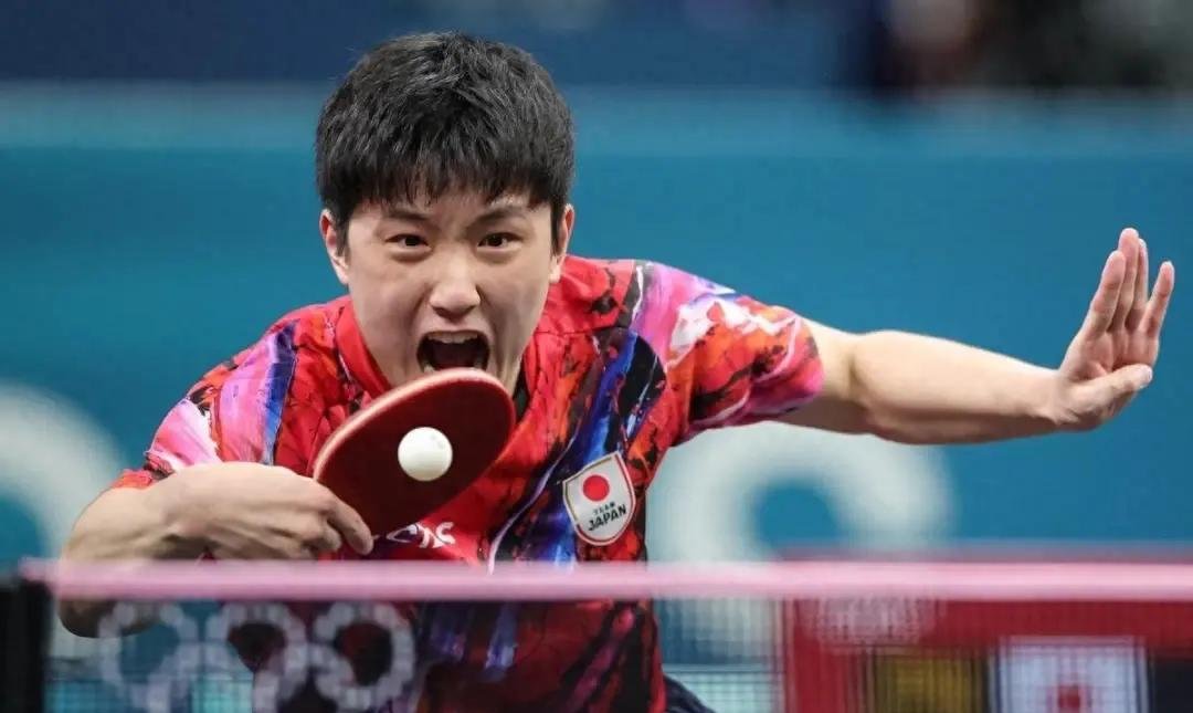 日本乒乓球队逆转中国乒乓球队,张本智和统治全场的简单介绍 日本乒乓球队逆转中国乒乓球队,张本智和统治全场的简单介绍
