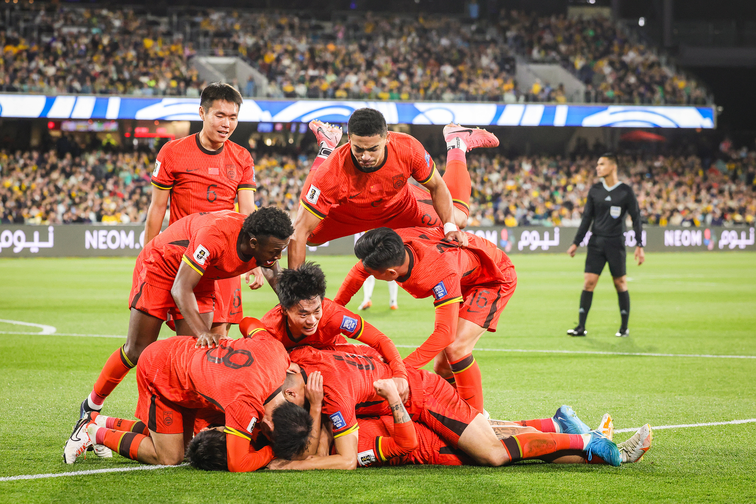 泰国队横扫马来西亚队，安赛龙状态火热的简单介绍