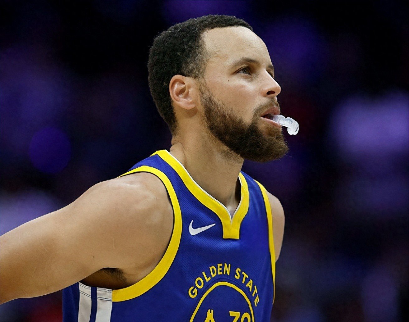 灰熊鏖战勇士，拉文刷新纪录