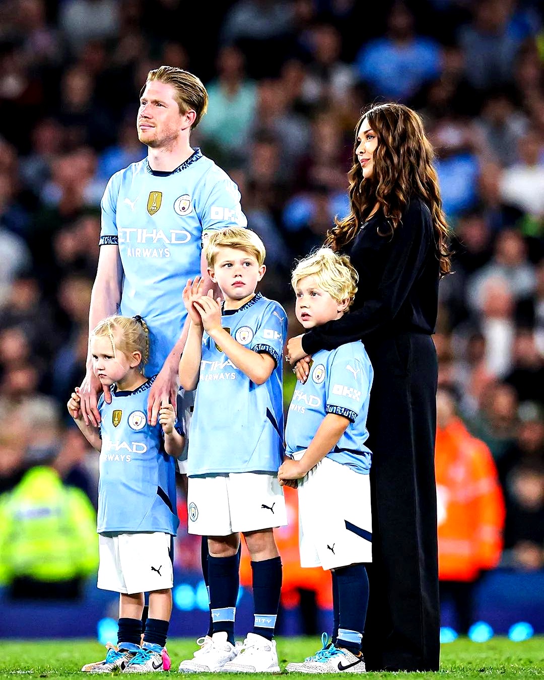 包含皇马完胜阿根廷，德布劳内惊艳四座的词条