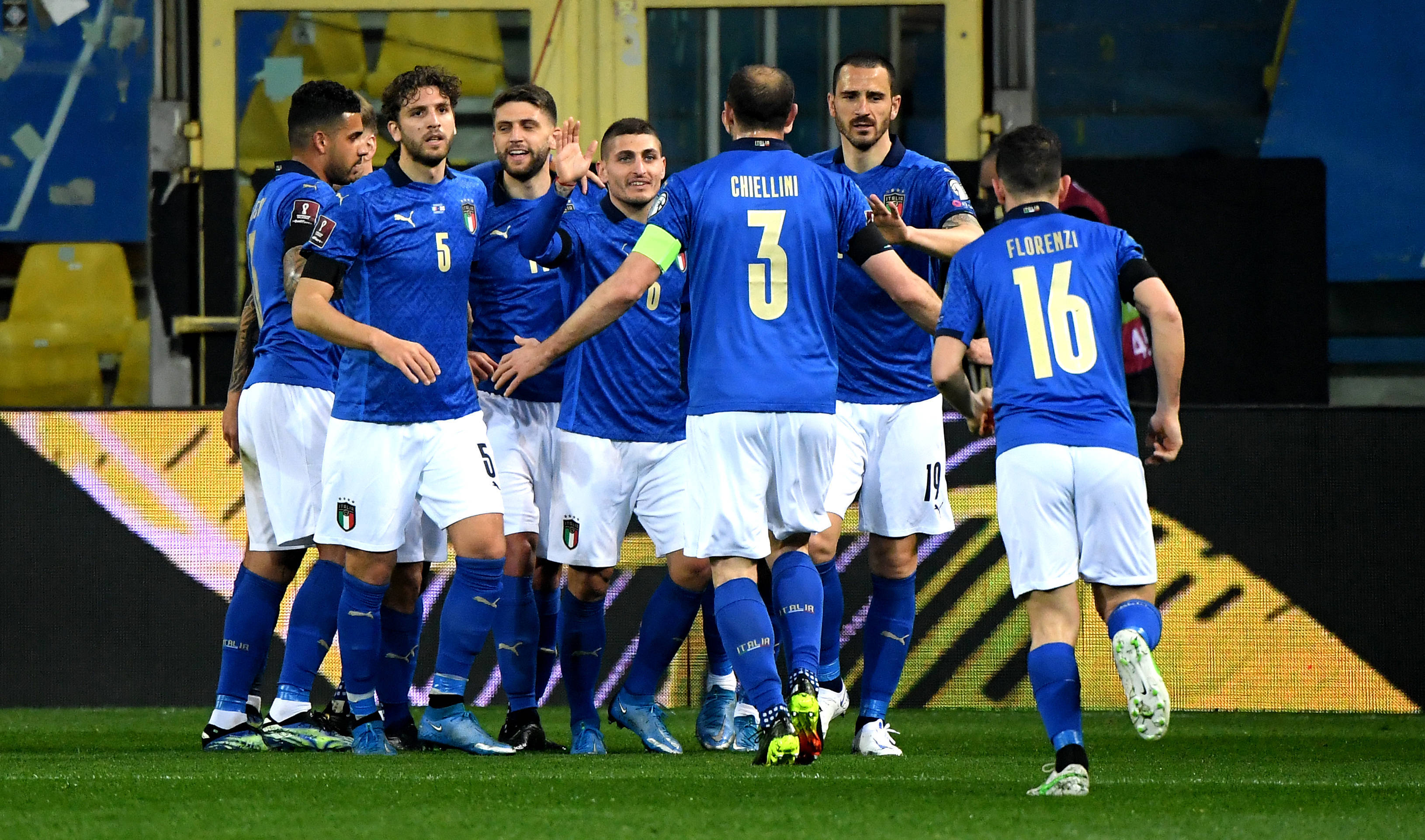 塞维利亚主场大胜,豪取连胜 塞维利亚主场大胜,豪取连胜