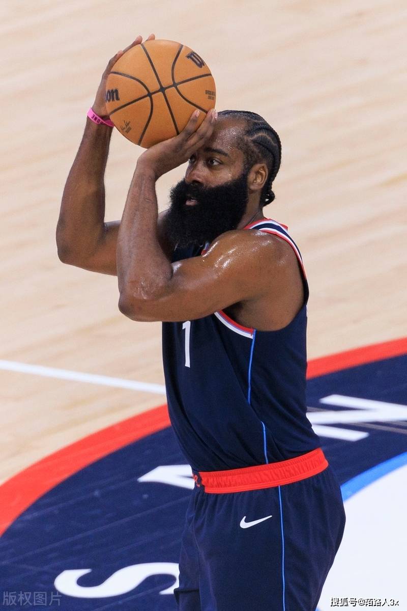 火箭力克国王！哈登关键时刻发威帮助球队保持优势的简单介绍