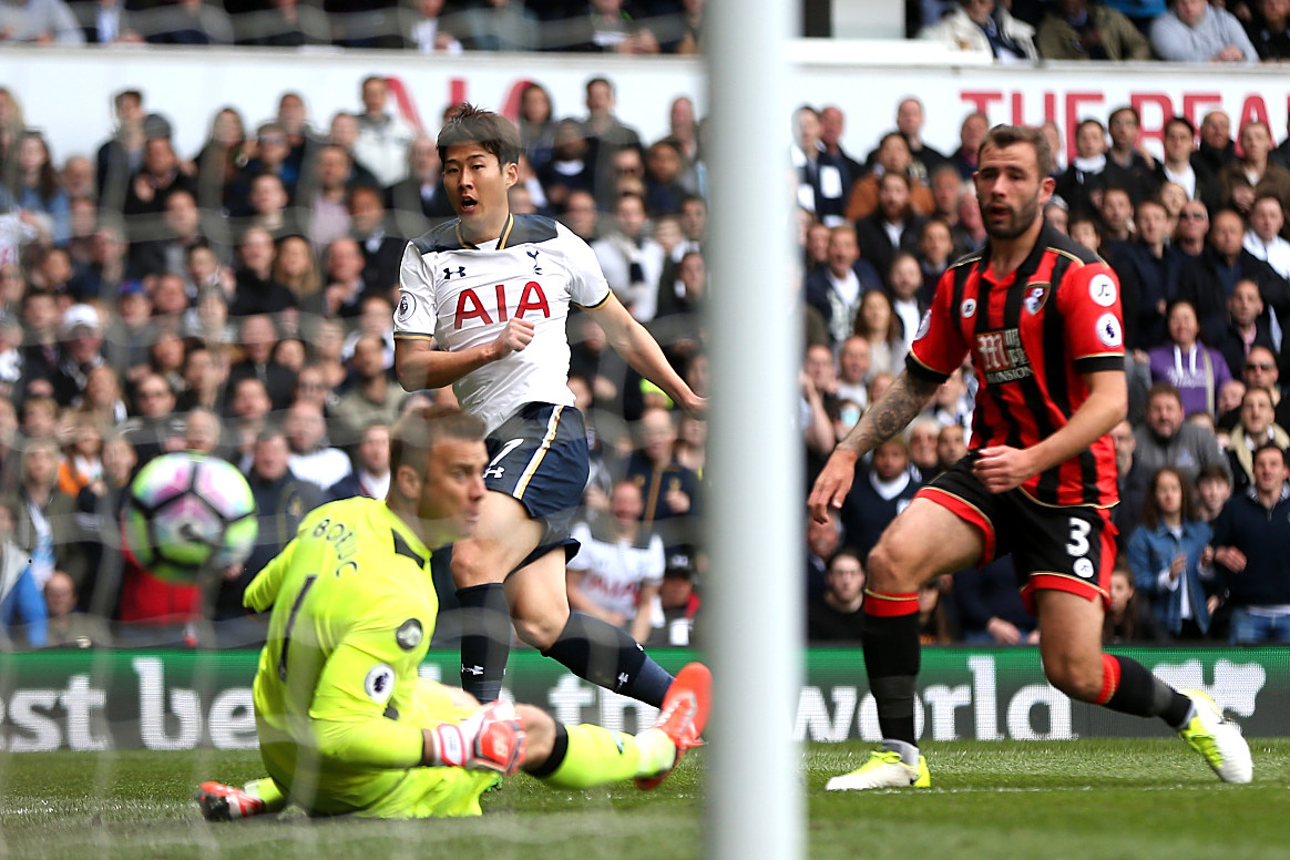包含伯恩茅斯客场击败布莱顿，提振保级信心的词条