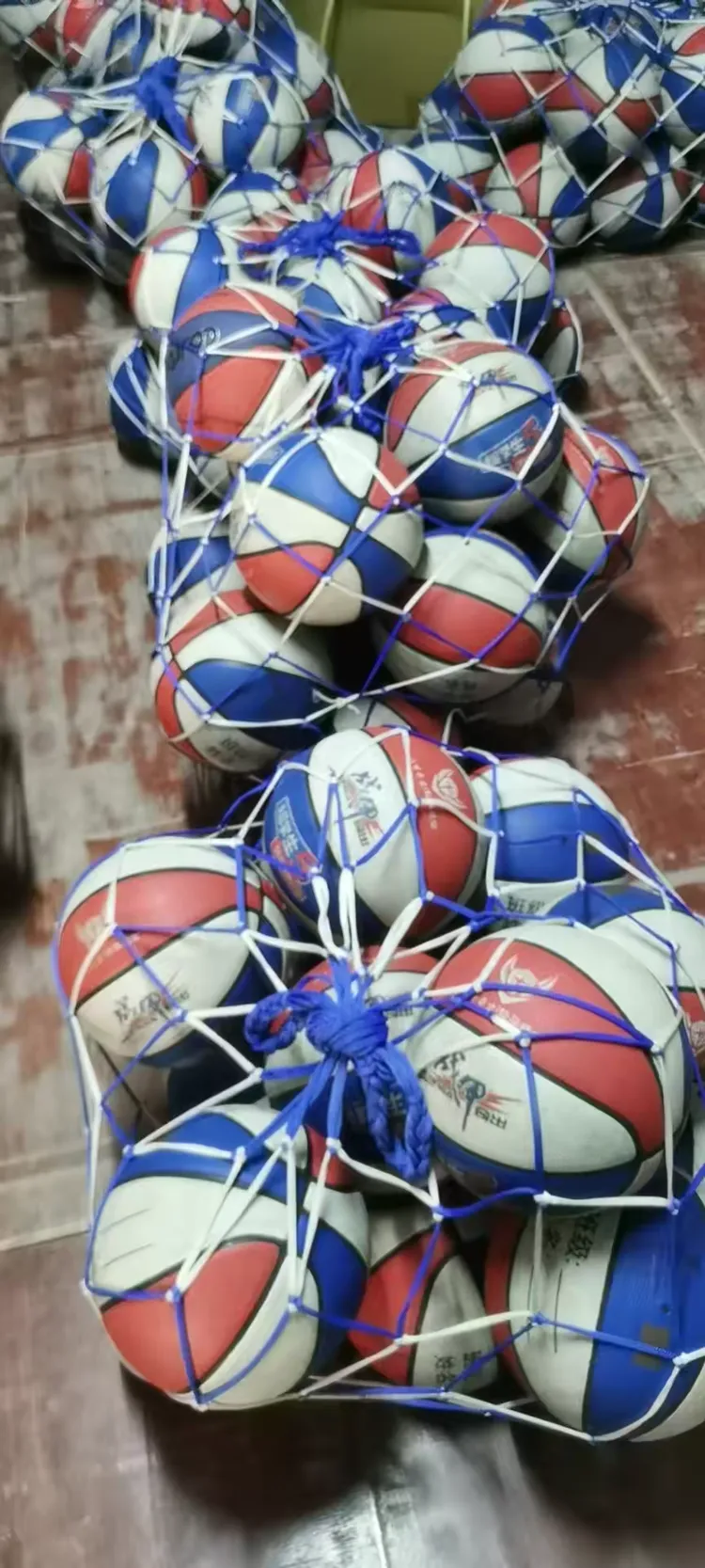 开云体育入口-篮球少年团结友爱助人为乐，共同向着荣耀进军的简单介绍