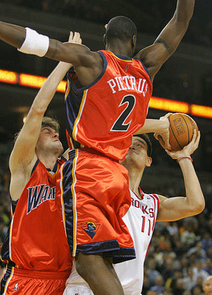 上海队主场负于广东，连败告急