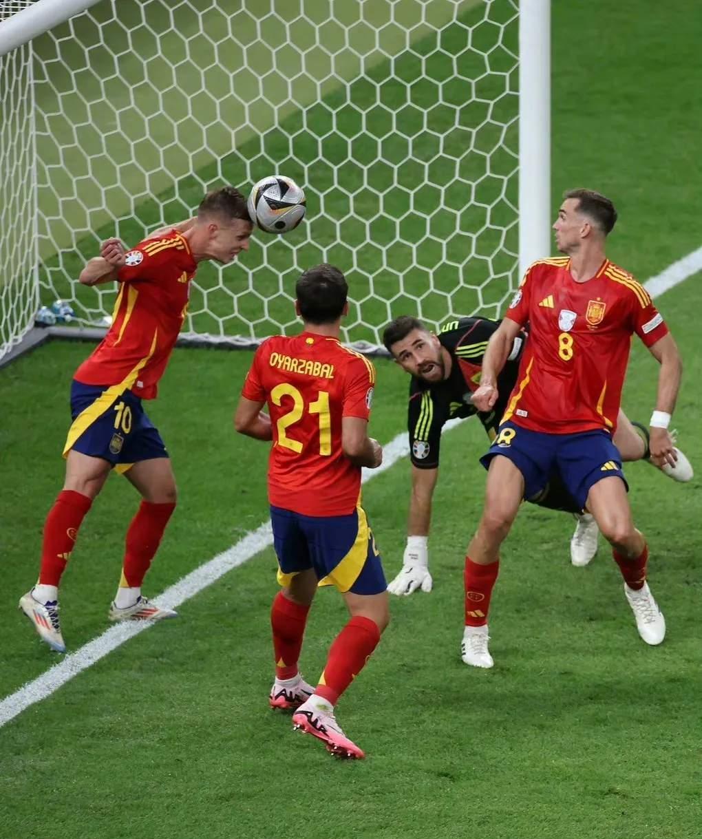 雷霆战场上,欧洲国家队争分夺秒 雷霆战场上,欧洲国家队争分夺秒