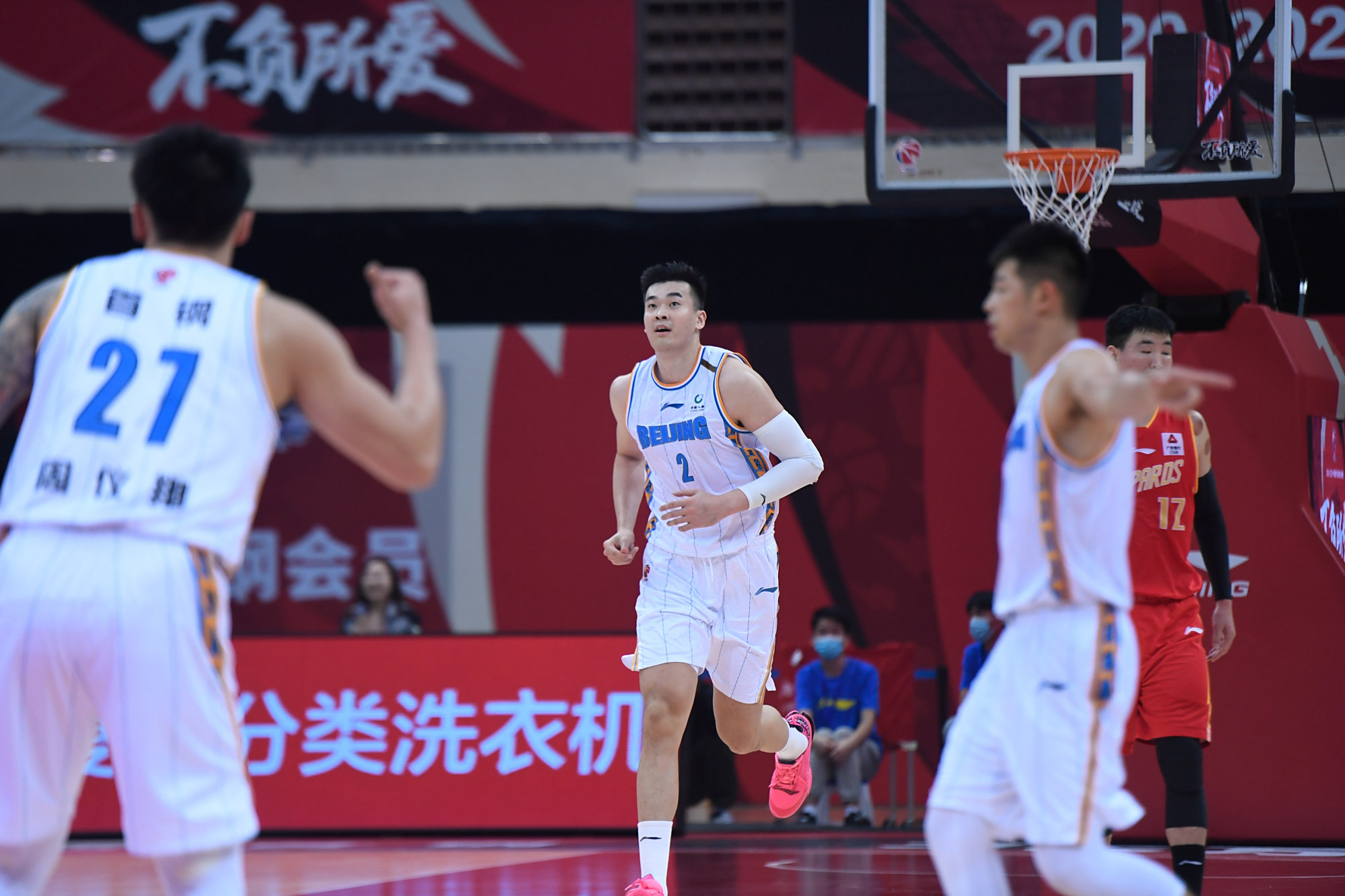 江苏男篮客场胜出,喜获赛季首胜的简单介绍 江苏男篮客场胜出,喜获赛季首胜的简单介绍