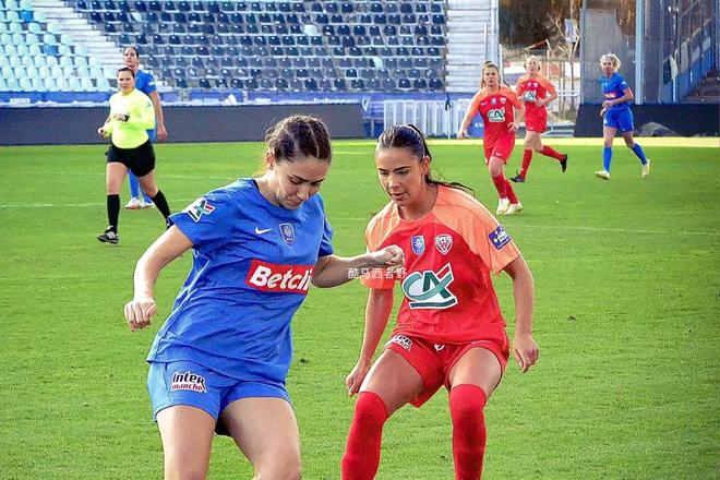 法国女足在国际赛中取得胜利 法国女足在国际赛中取得胜利