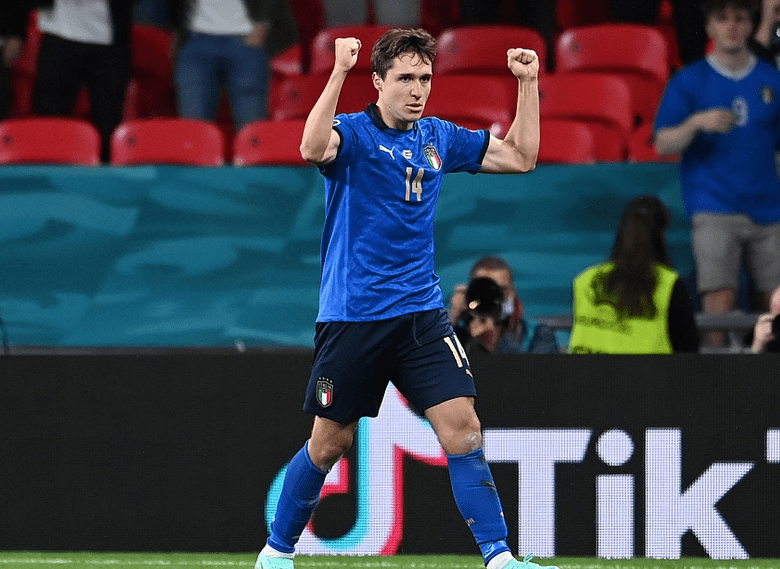 广岛三箭挺进八强，战绩不俗的简单介绍