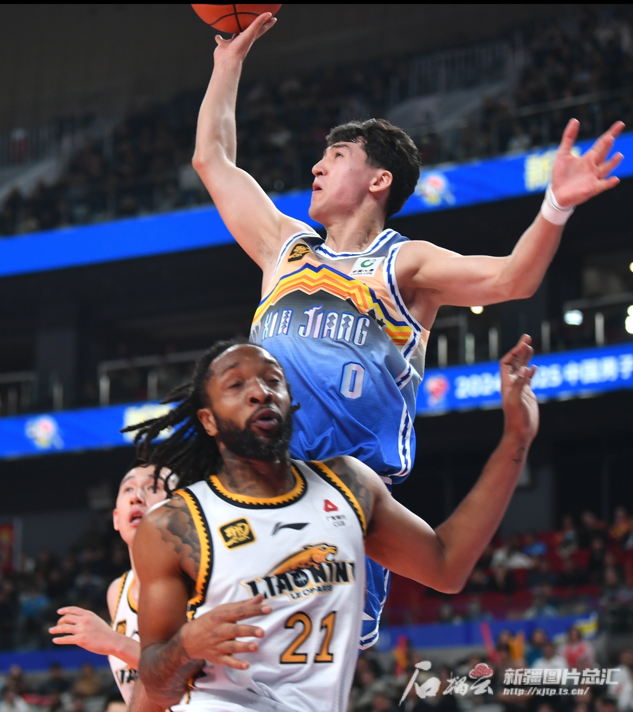 新疆男篮告捷,取得胜利保持不败的简单介绍 新疆男篮告捷,取得胜利保持不败的简单介绍