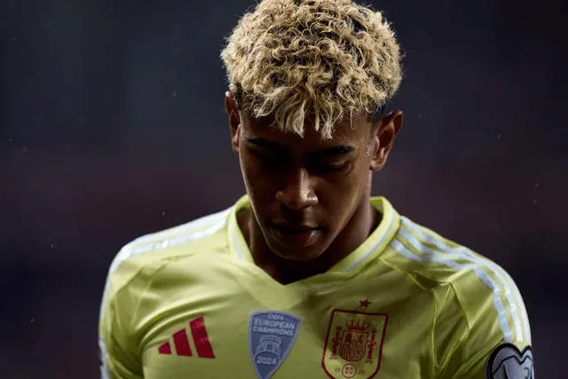 包含巴萨轻取比利时，迪马利亚爆发神勇的词条