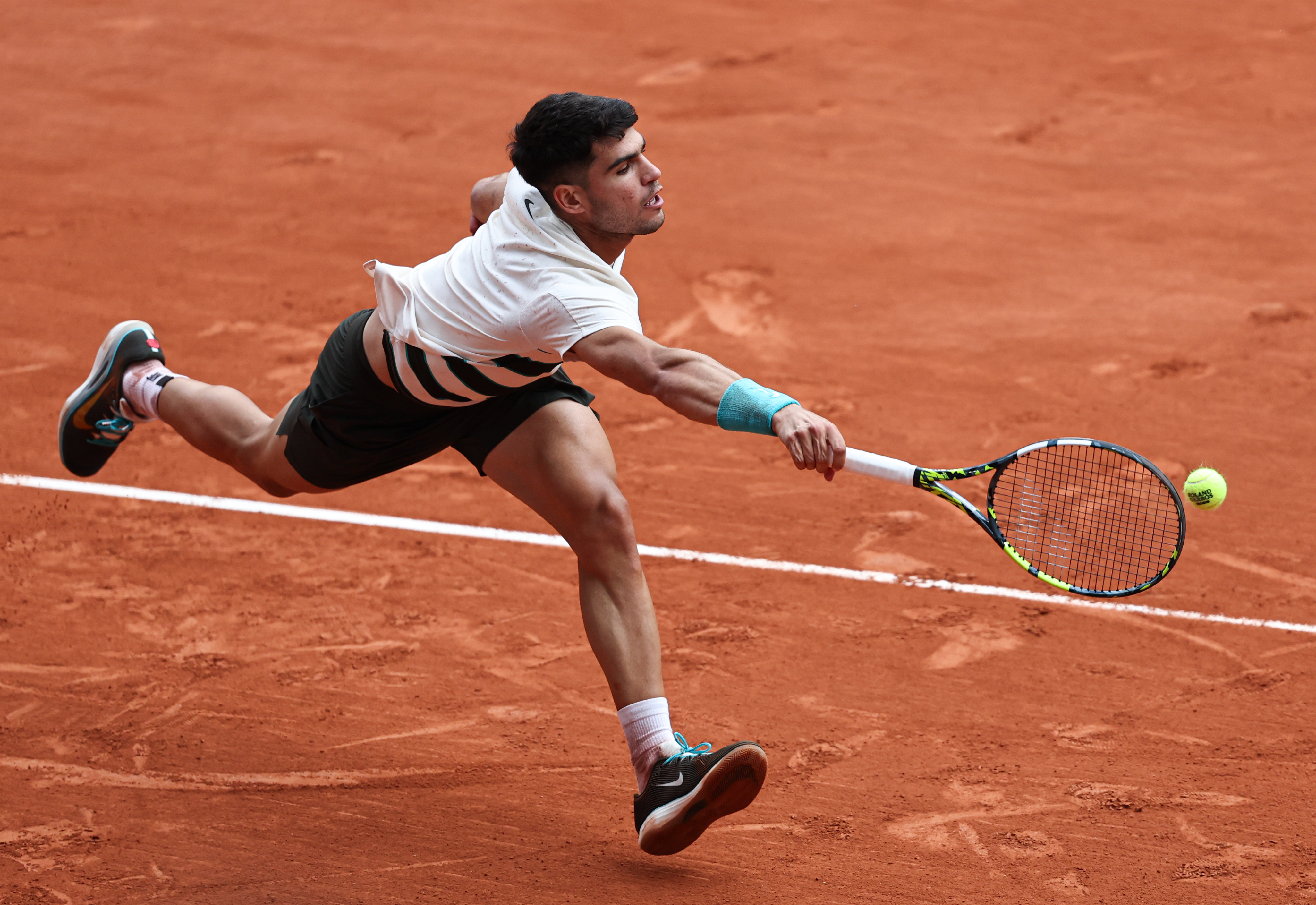 美国网球队强势澳大利亚网球队，阿尔卡拉斯统治全场的简单介绍