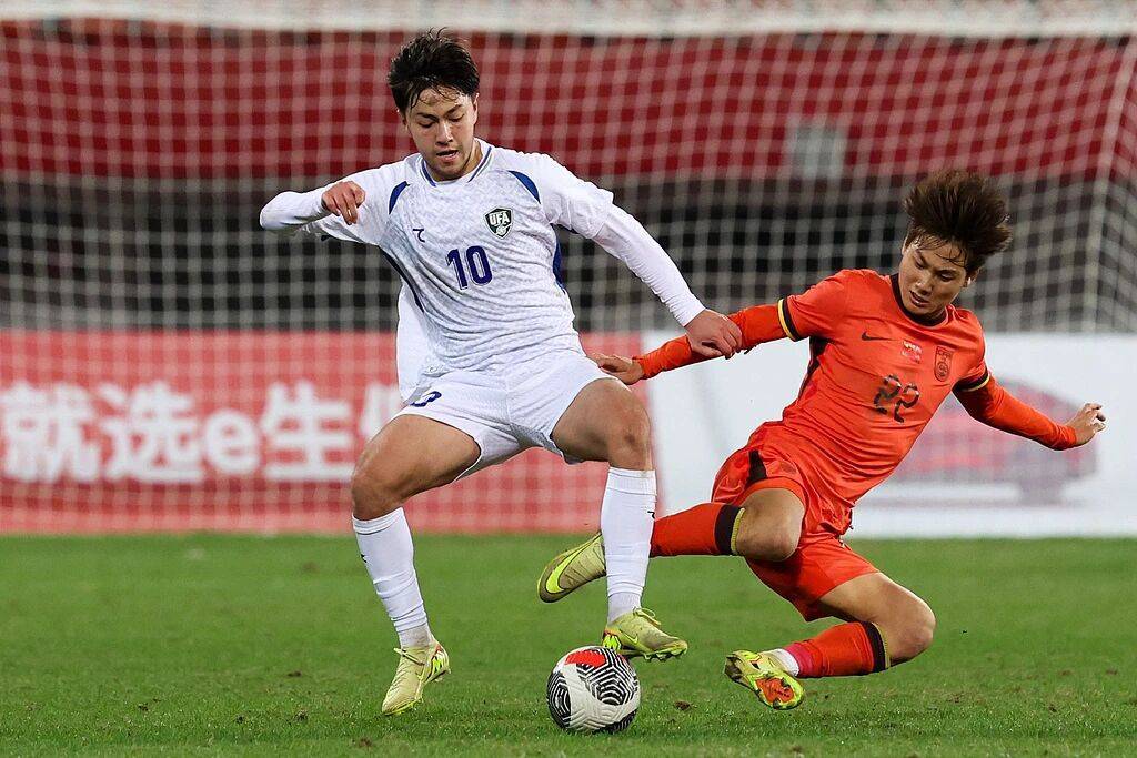 乌兹别克斯坦足球俱乐部取得连胜的简单介绍