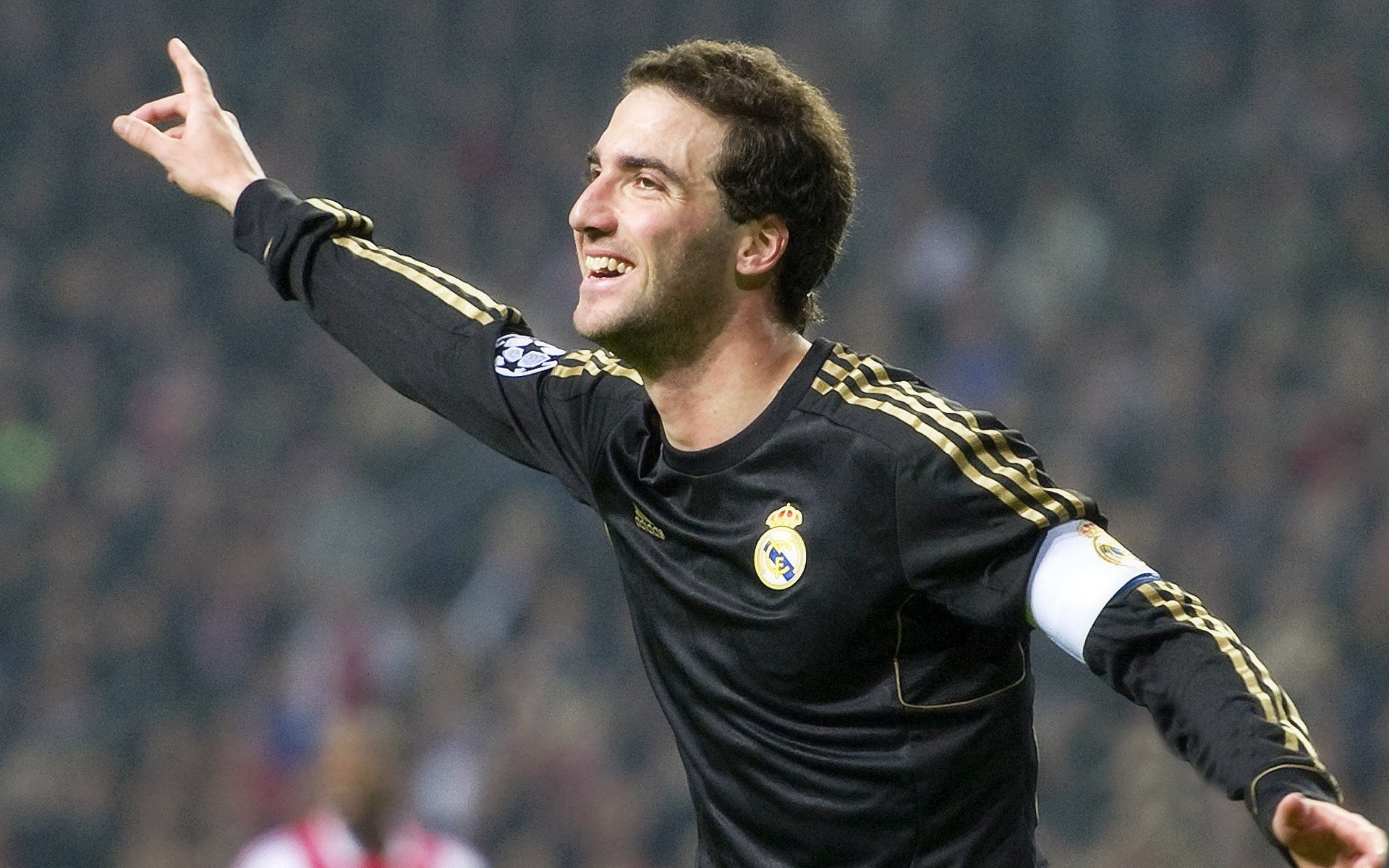 突尼斯踏平雷恩，托尼在东决关键战的传奇接管