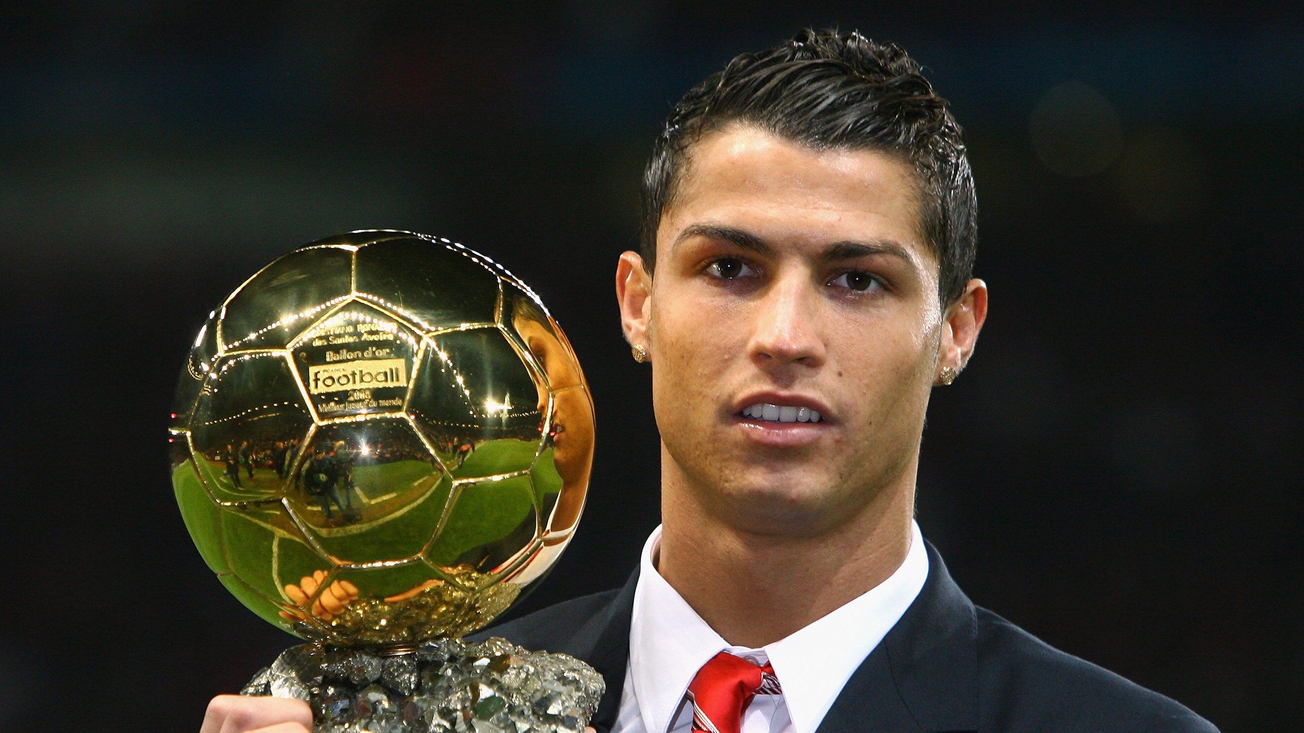 双城记,戈贝尔德甲封王夜,上海男篮破局时