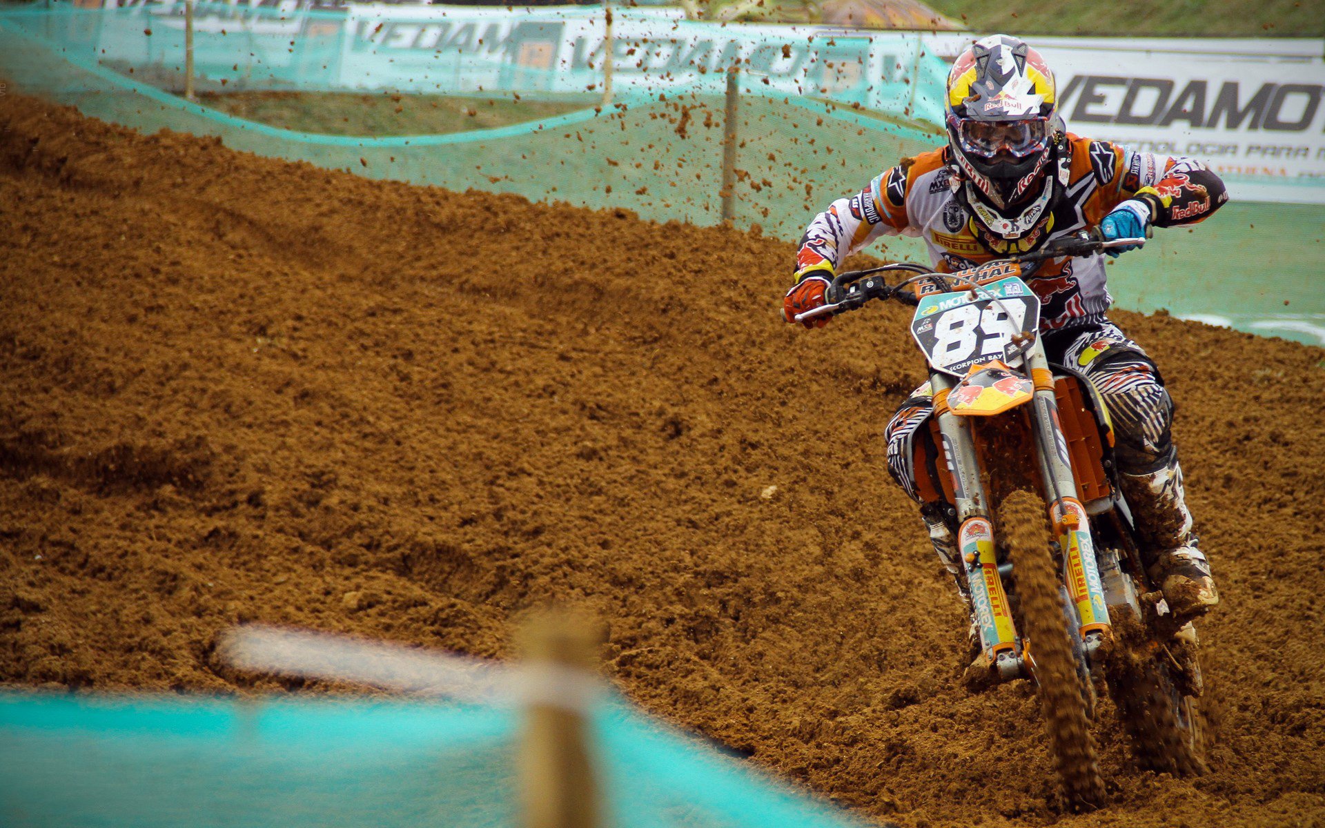 阿尔卡拉斯蒙特卡洛险胜澳网级对手，红土高光预示法网新格局